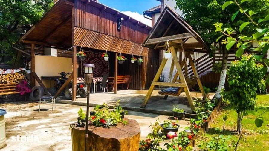 Casă cu 4 camere cu Teren 220 Mp în Ocna Șugatag