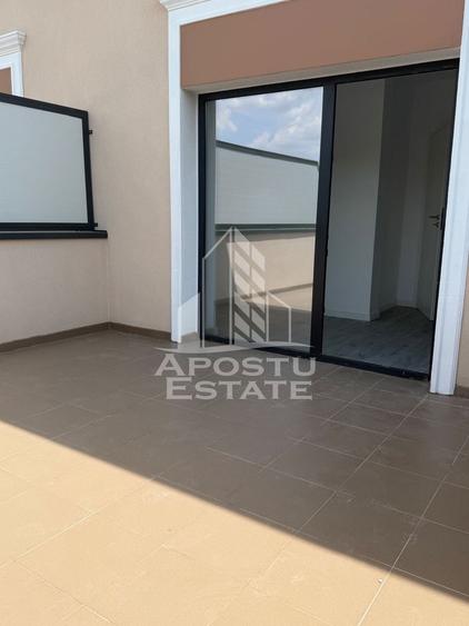 Duplex cu 4 camere cu Canalizare în Ghiroda