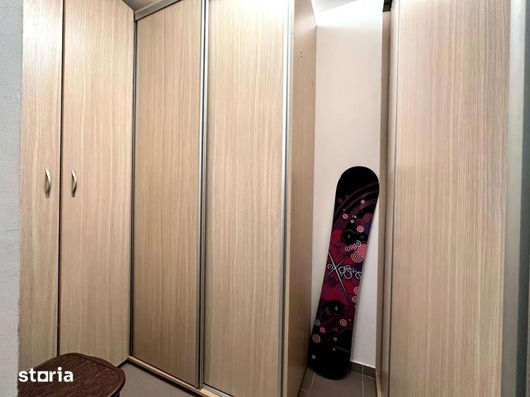 Apartament cu 3 camere semidecomandat în Florești