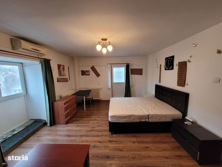 Garsoniera spatioasa Piata Unirii - 12