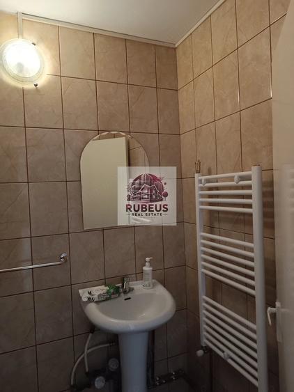 Spațiu comercial, de 17.49 mp, în Central