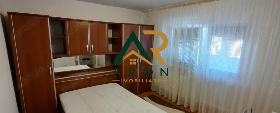 Apartament cu 3 camere decomandat, mobilat în Nerva Traian