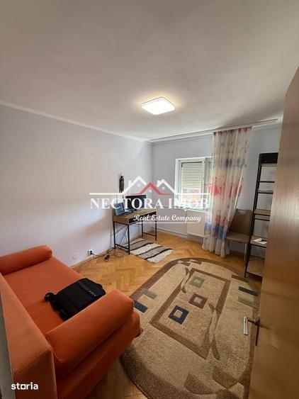 Apartament cu 3 camere decomandat în Salca