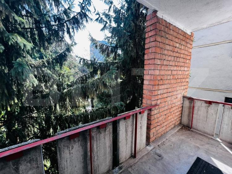Apartament cu 3 camere decomandat în Dâmbu Pietros