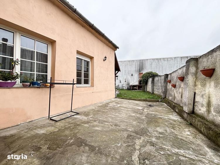 Casă cu 3 camere cu Teren 243 Mp în Orașul Nou