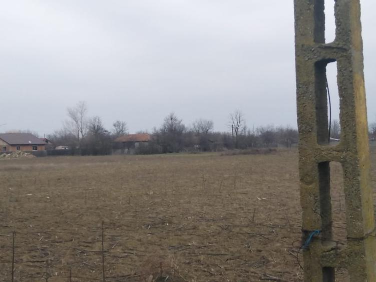 Spațiu comercial, în Oancea