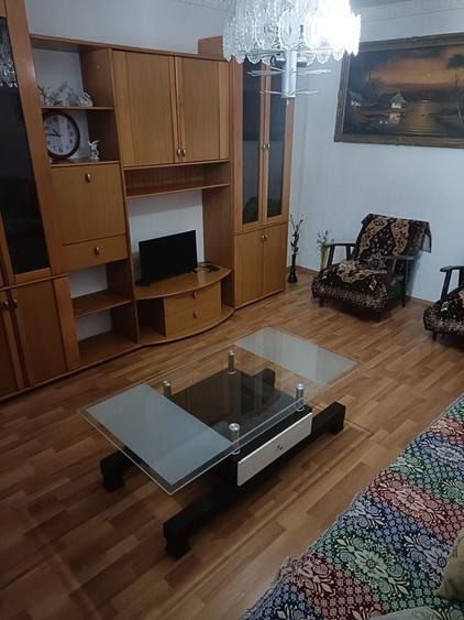 Apartament cu 2 camere decomandat în Obor