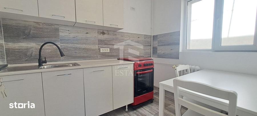 Apartament cu 3 camere în Tineretului