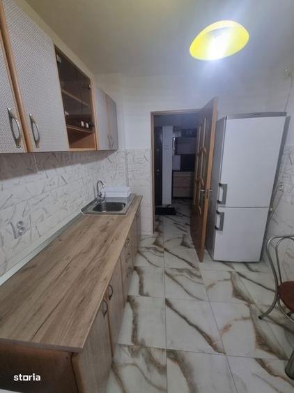 Apartament cu 2 camere, mobilat în Pajura