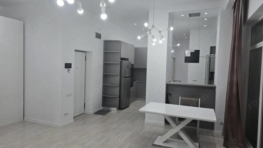 Apartament cu 2 camere decomandat în Ultracentral