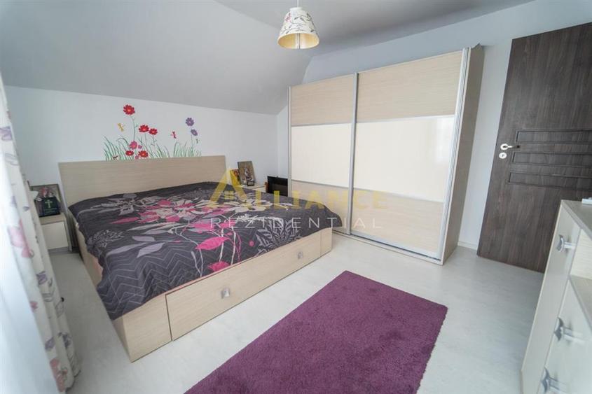 Casă individuală cu 4 camere cu Teren 363 Mp în Berceni