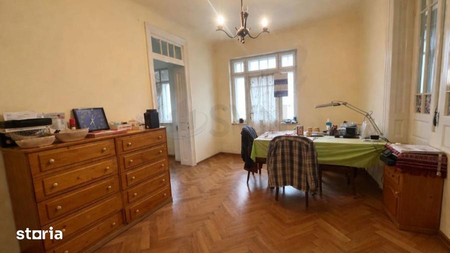 Apartament cu 5 camere în Floreasca