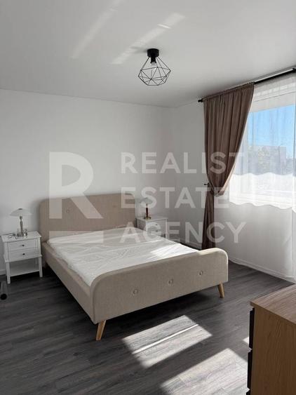 Duplex cu 4 camere cu Canalizare în Exterior Nord