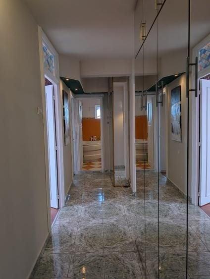 Calitate și spațiu: elegant, 90 mp, 1989, centrală proprie, parcare, priveliște - 9