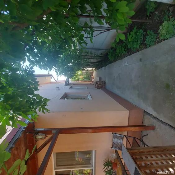 Casă cu 4 camere în Poiana lui Stângă