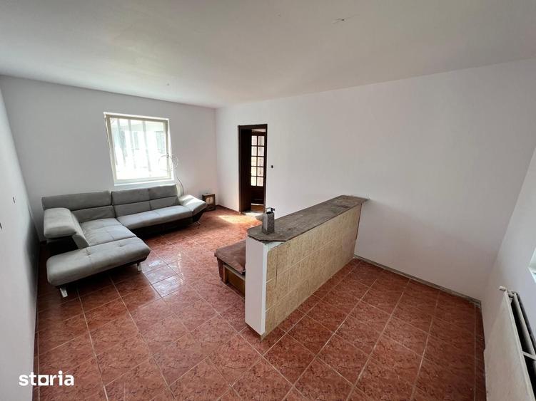 Casă cu 3 camere cu Teren 1850 Mp în Sânandrei
