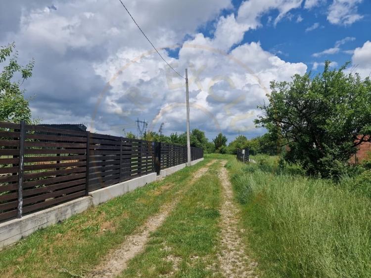 Teren Construcții intravilan de 3006 mp, în Smeura