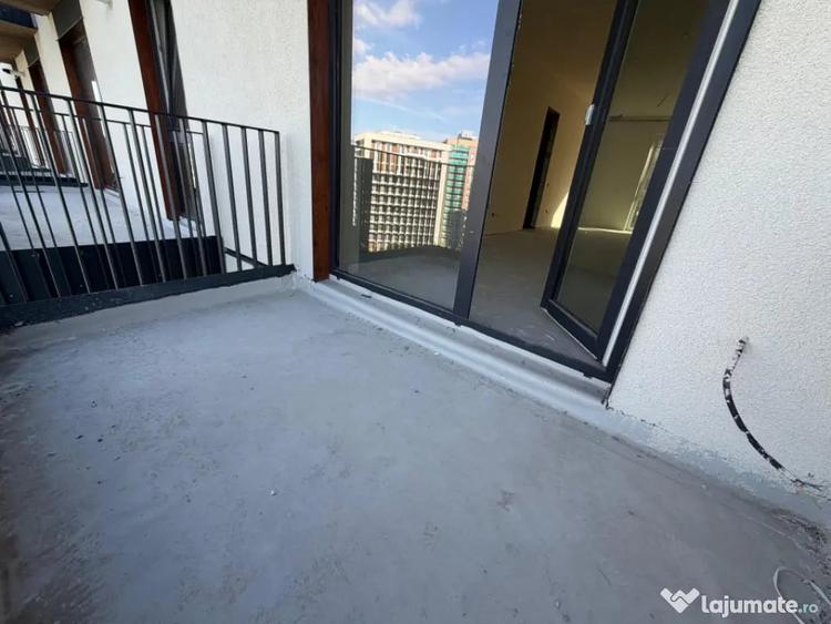 Apartament cu 3 camere semidecomandat în Zorilor