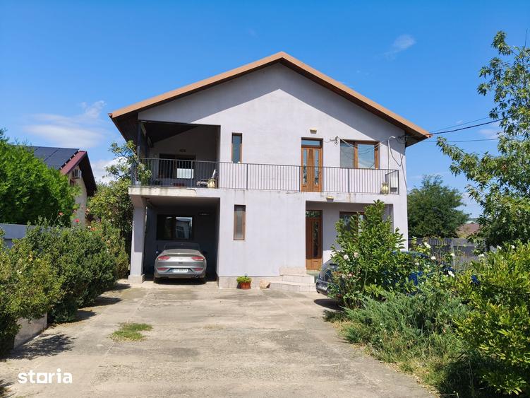 Casă cu 4 camere cu Teren 700 Mp în Valea Călugărească