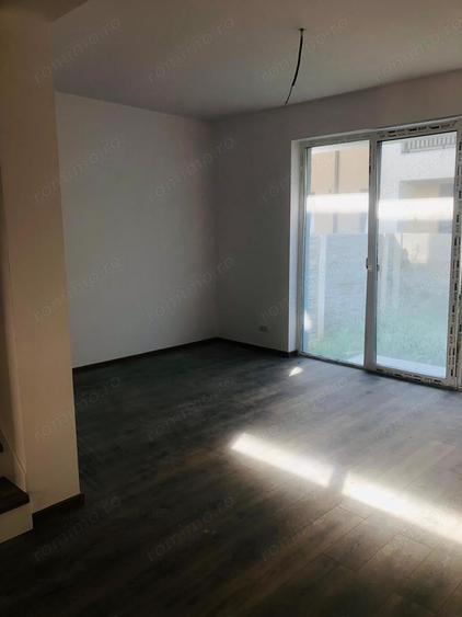 Casă cu 3 camere în Giroc