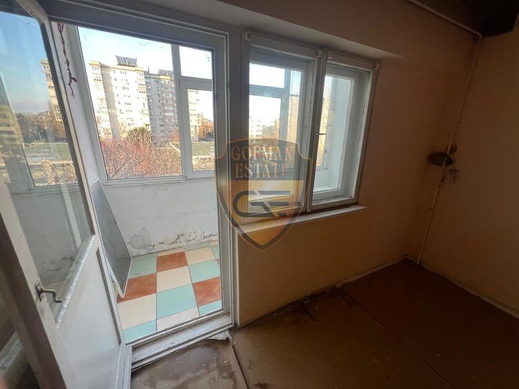 Apartament cu 3 camere decomandat în Faleza Nord