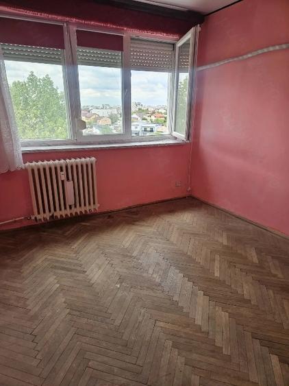 Apartament cu 3 camere decomandat în Valea Rosie