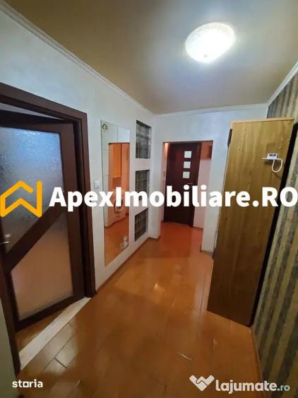 Apartament cu 2 camere decomandat, mobilat în Sebastian