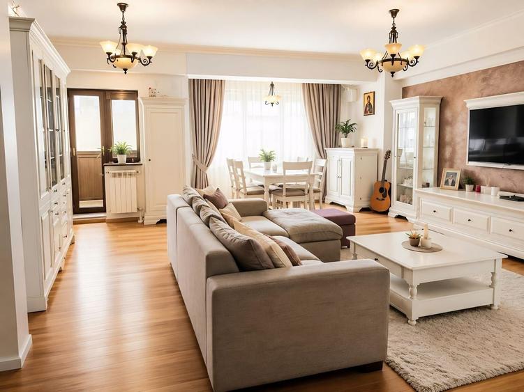 Apartament cu 3 camere decomandat, mobilat în Casa de Cultură