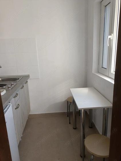 Garsonieră semidecomandată în Buziașului