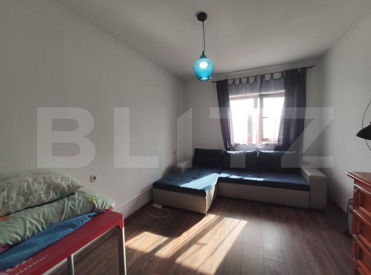 Casă individuală cu 7 camere cu Canalizare în Dorolț
