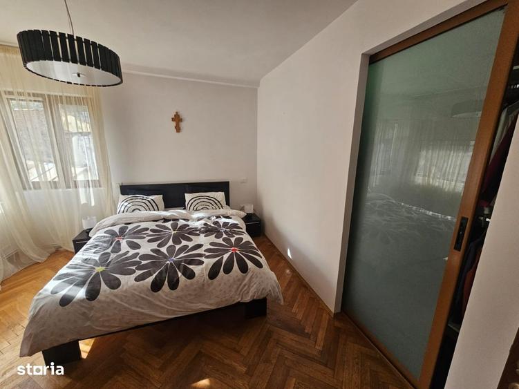 Casă cu 3 camere în Curtea de Argeș