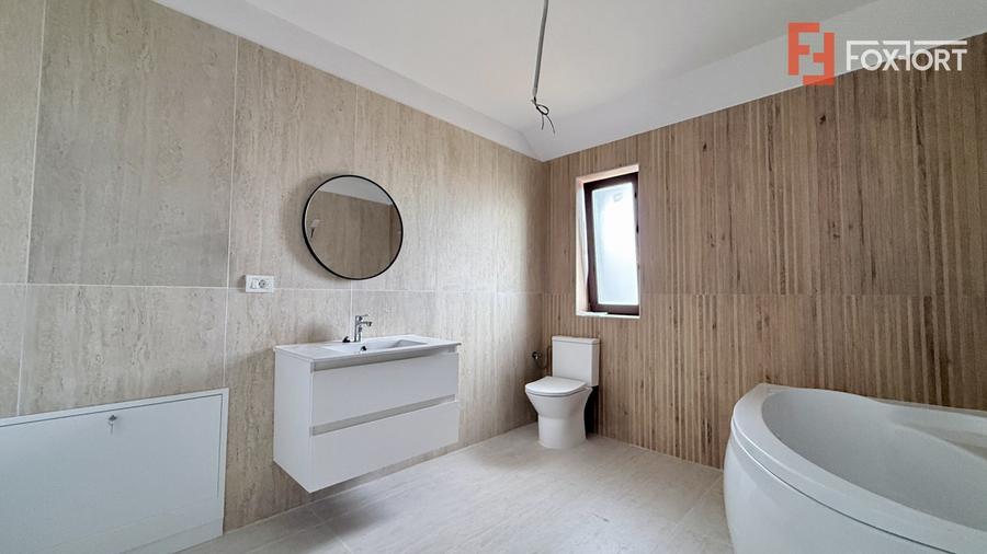 Duplex cu 4 camere cu Canalizare în Moșnița Veche