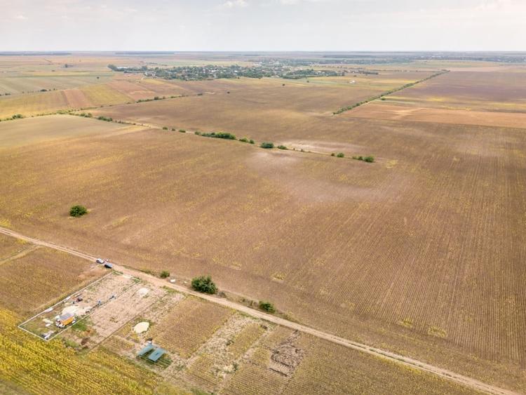 Teren Construcții intravilan de 11332 mp, în Dascălu