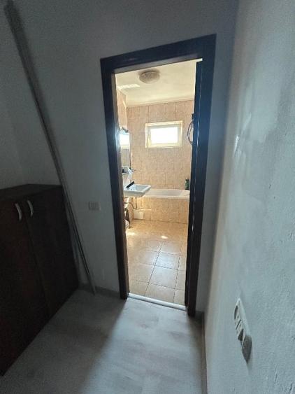 Apartament cu 2 camere semidecomandat, mobilat în Inel I