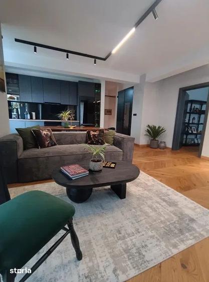 Apartament cu 3 camere, mobilat în Nord