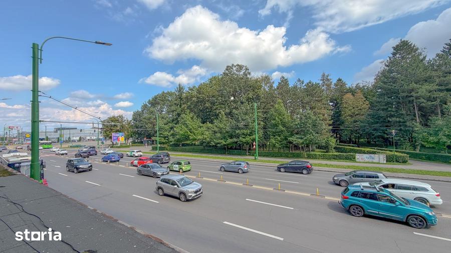 Apartament cu 3 camere în Tractorul