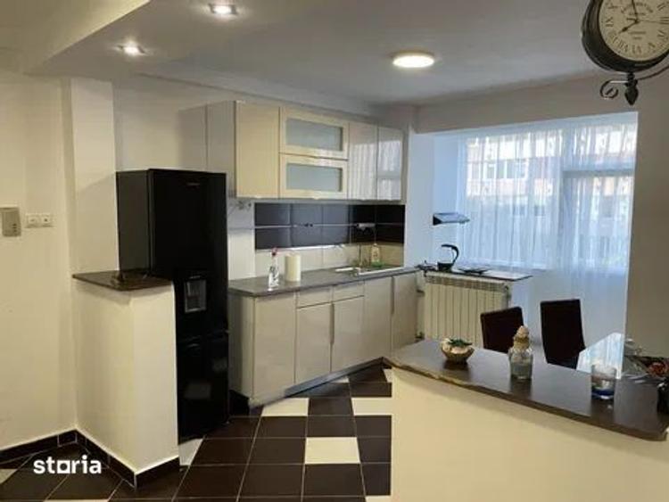 Apartament cu 3 camere, mobilat în Gara