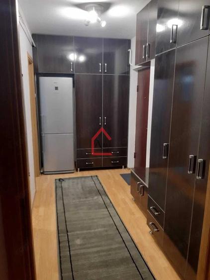 Apartament cu 2 camere semidecomandat în Filiași
