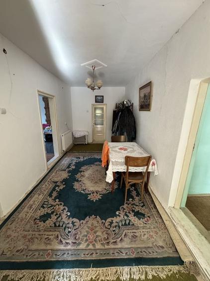 Casă cu 4 camere în Tăriceni