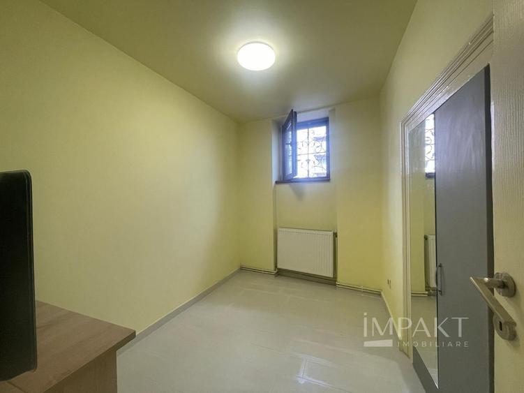 Apartament cu 2 camere decomandat, mobilat în Central