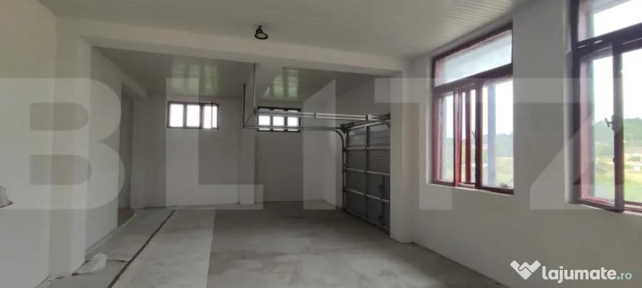 Spațiu comercial, de 200 mp, în Central