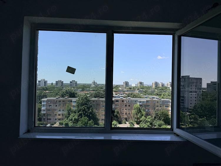Apartament cu 2 camere decomandat în Vest