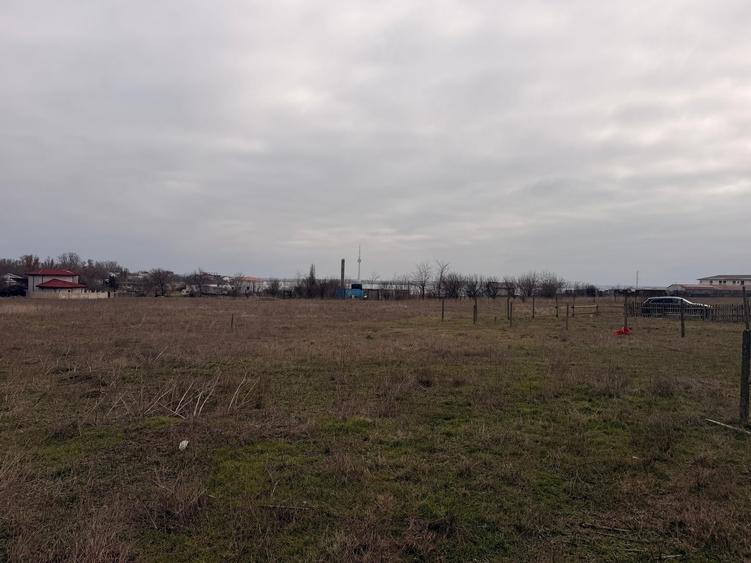 Teren Construcții intravilan de 389 mp, în Periferie