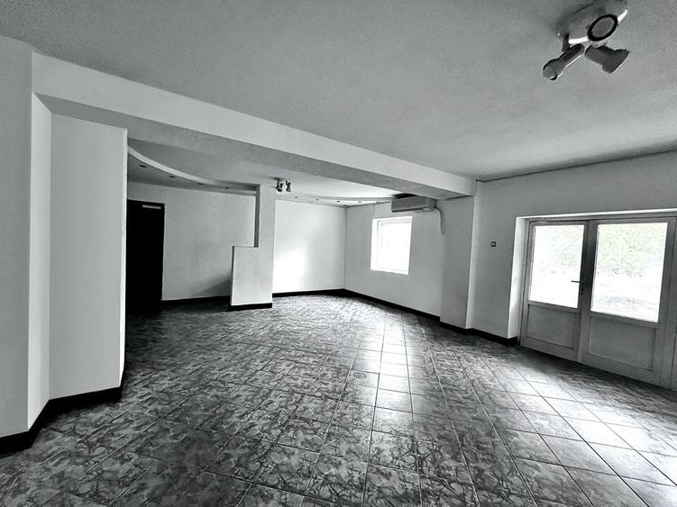 Spațiu comercial, de 58 mp, în Central