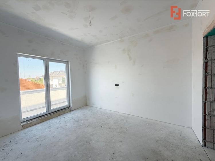Casă cu 4 camere cu Teren 316 Mp în Săcălaz
