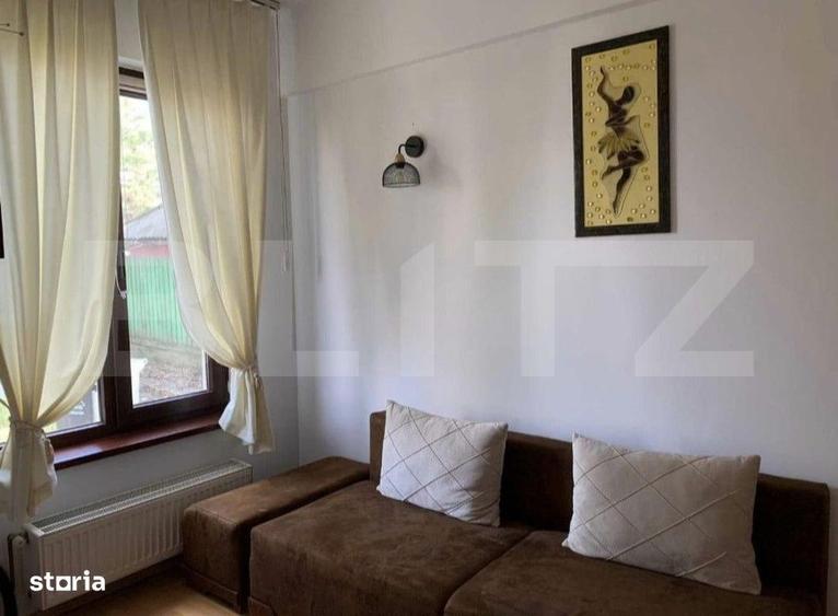 Casă cu 4 camere semidecomandat cu Teren 750 Mp în Tătărași