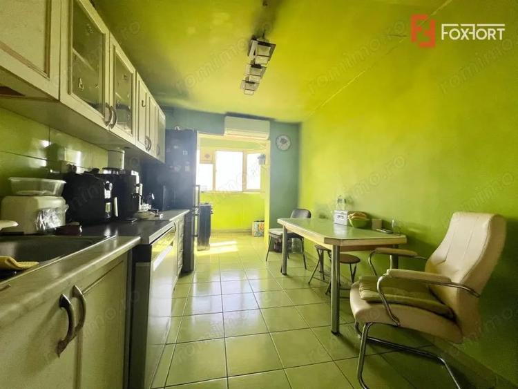 Apartament cu 4 camere semidecomandat, mobilat în Olimpia-Stadion