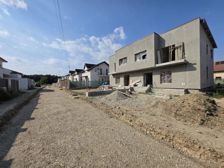 Casă cu 6 camere cu Teren 300 Mp în Big-Bascov