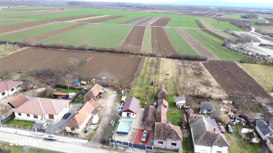 Casă cu 3 camere cu Teren 1850 Mp în Odoreu