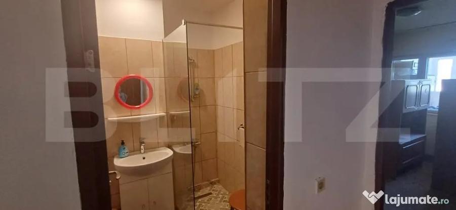 Apartament cu 3 camere decomandat în Turda